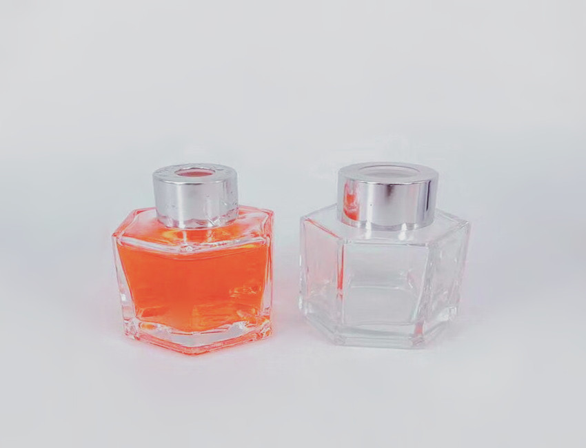 Glass Perfume Bottle Manufacturer