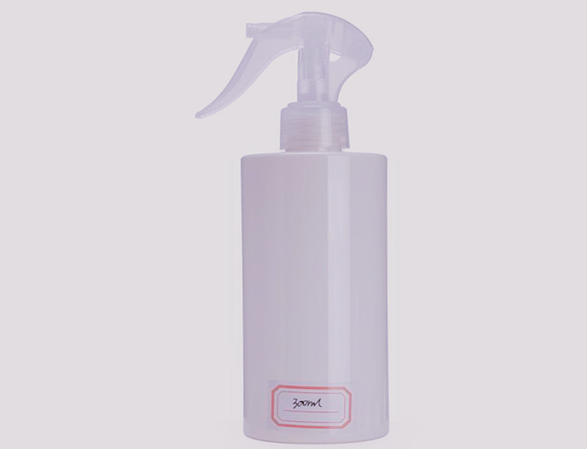 Trigger sprayer bottle