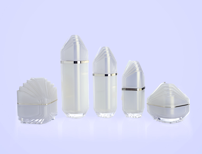 Plastic Cosmetic Bottle