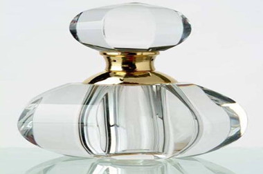 Glass perfume bottle design