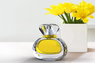 How to Custom Beautiful Perfume Bottles